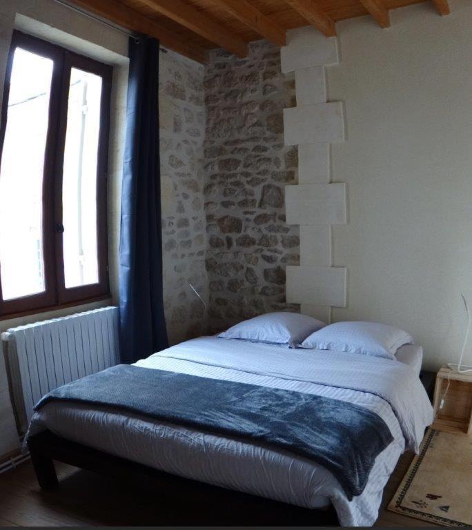 Au Coeur Des Vignobles Bed & Breakfast Saint-Estephe  Exterior photo