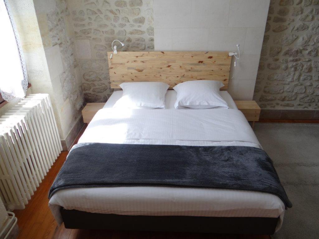 Au Coeur Des Vignobles Bed & Breakfast Saint-Estephe  Exterior photo